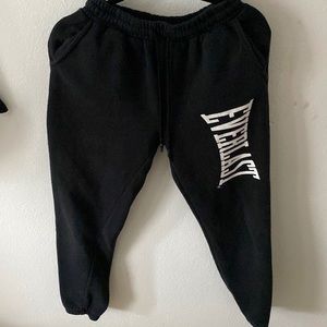 Selling because they don’t fit me anymore and I don’t wear them anymore